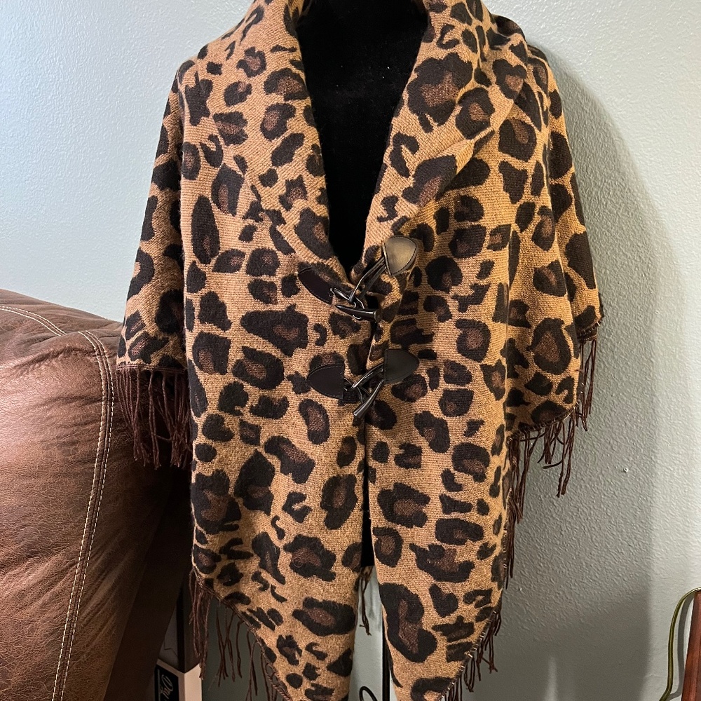 Leopard poncho